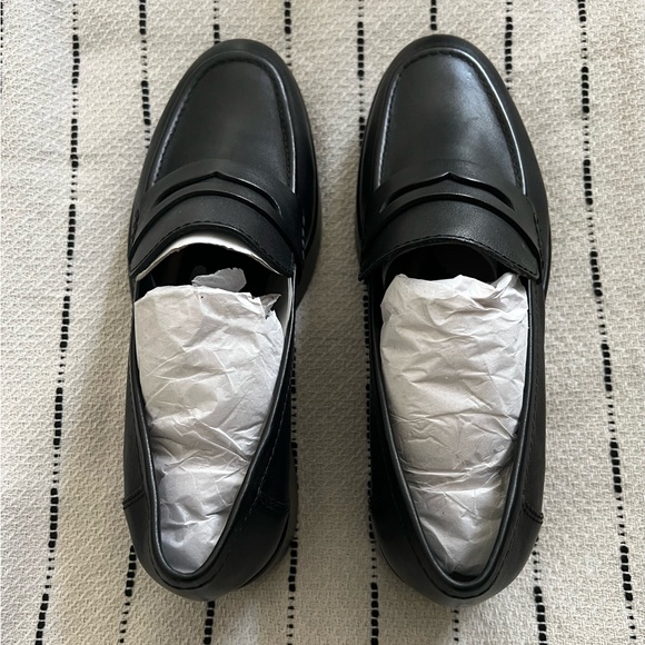 NIB Dolce Vita Yanni Leather Loafer, Sz 9.5 - Picture 3 of 5